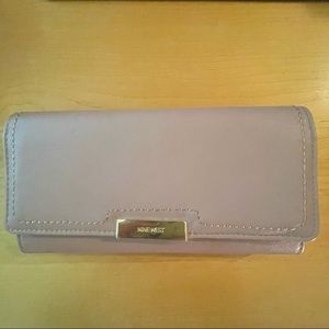 Nine West Lawson Wallet NWOT